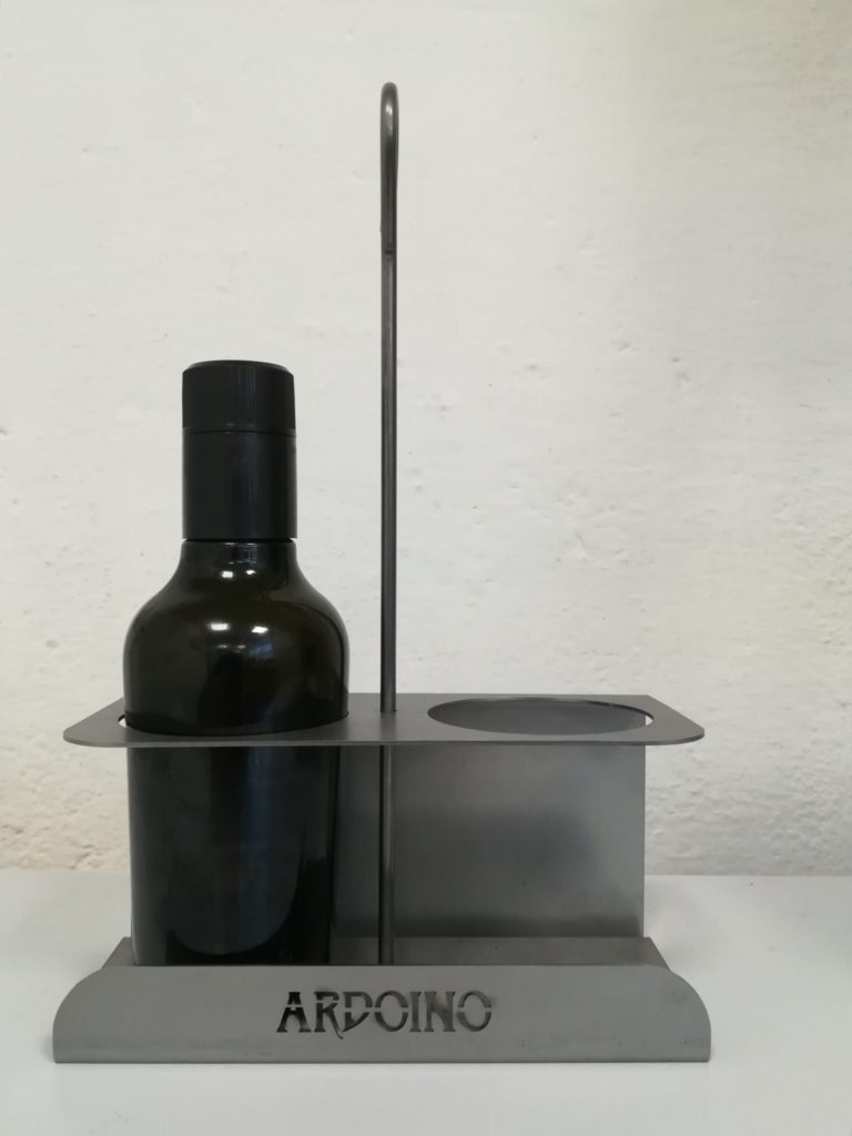 Porta olio e aceto in lamiera e filo metallico