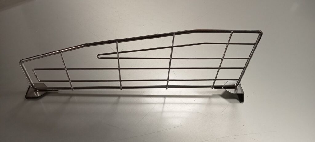 Divisori e frontalini per scaffali in filo metallico