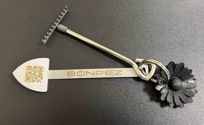 biglietto da visita e gadget in filo metallico e stampa 3D
