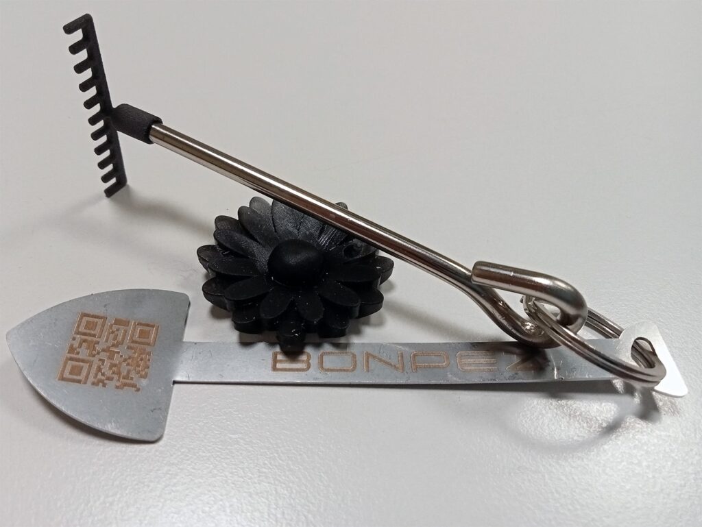 biglietto da visita e gadget in filo metallico e stampa 3D