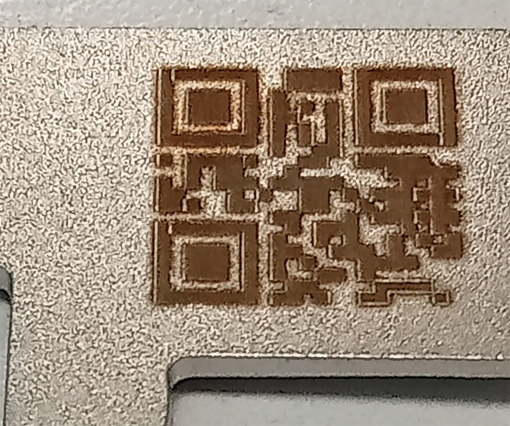 biglietto da visita e gadget in filo metallico e stampa 3D