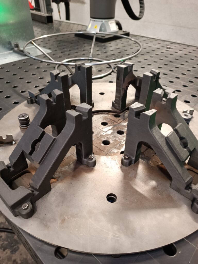 Cestello in filo metallico per pesca maruzzelle