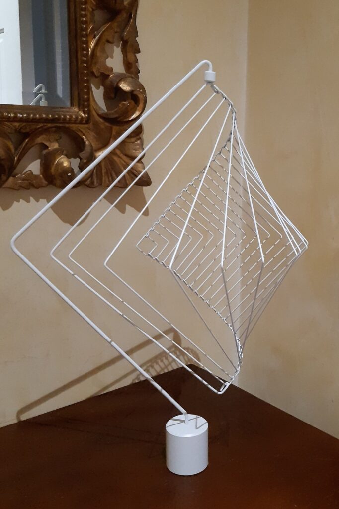 square wave piegatura filo di design