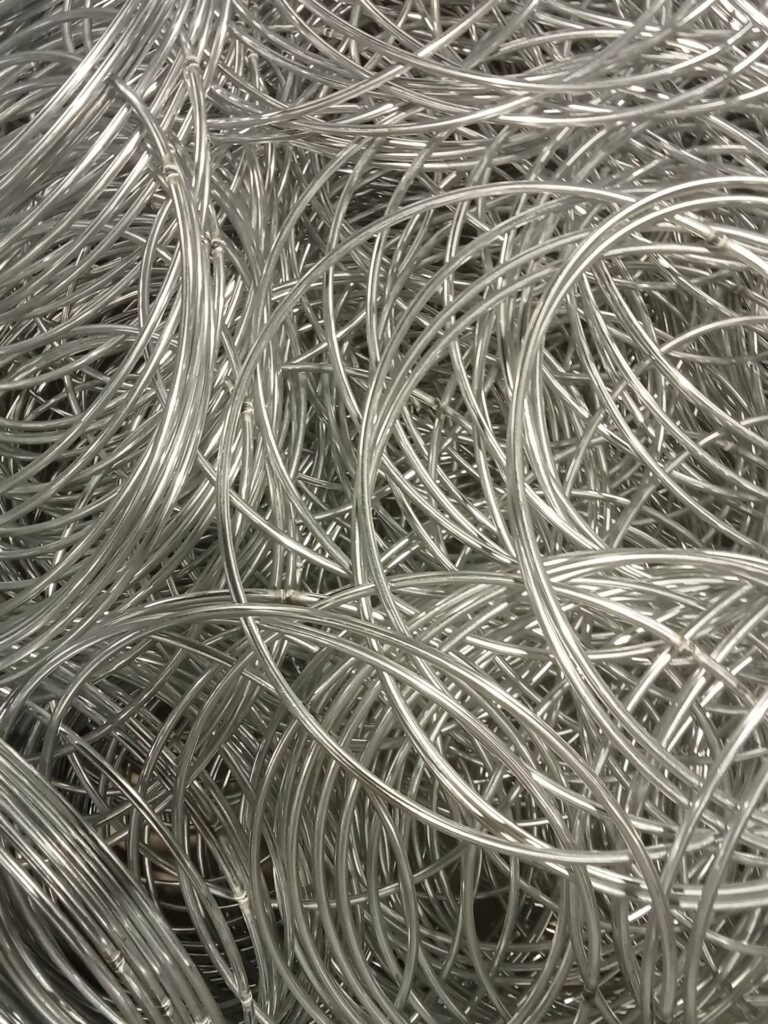 Wind Stop: Aste Supporto per vasi in filo metallico