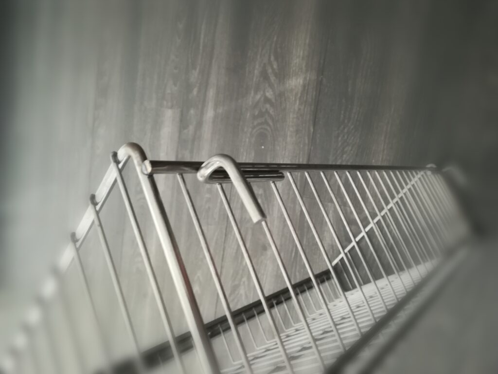 Cesto metallico per punto vendita